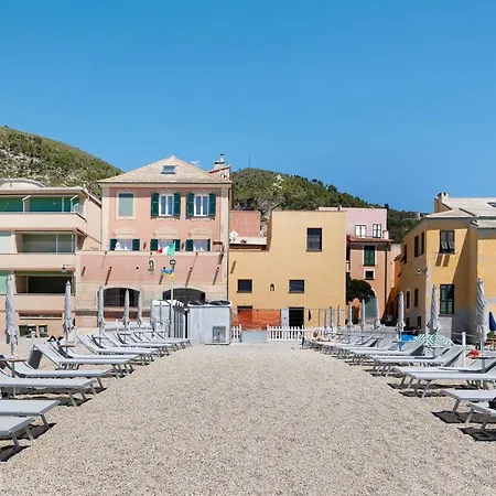 5 Mehari Apartment Varigotti