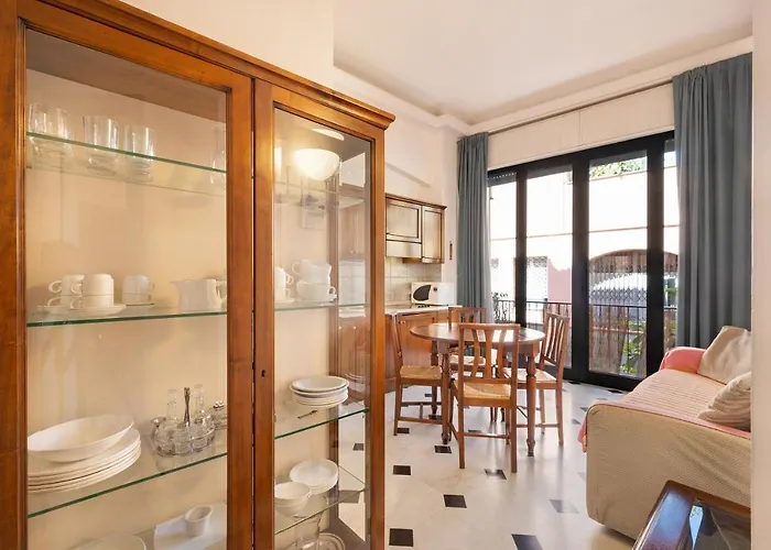 Apartment 5 Mehari Varigotti